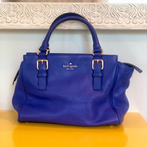 kate spade Handbags - Kate Spade: Soft Leather Purse w/detachable Shoulder Strap, Striped Interior